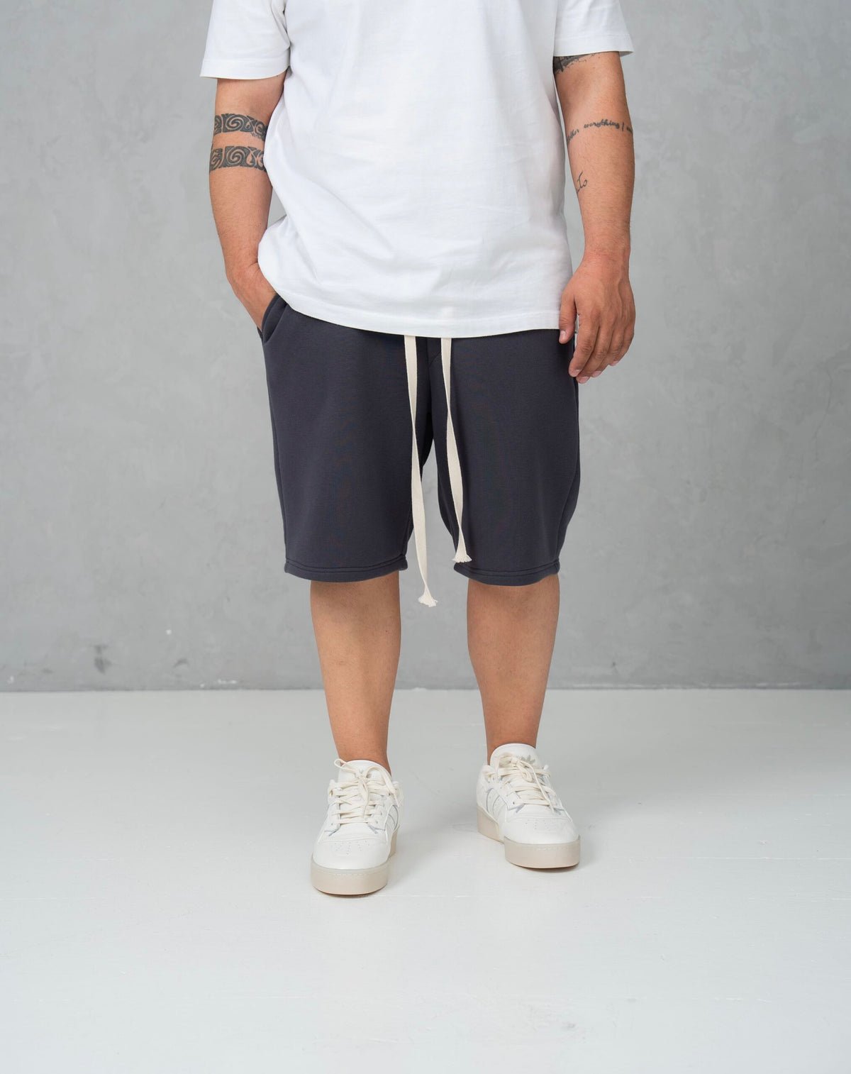 Pantaloni Lamia Gri