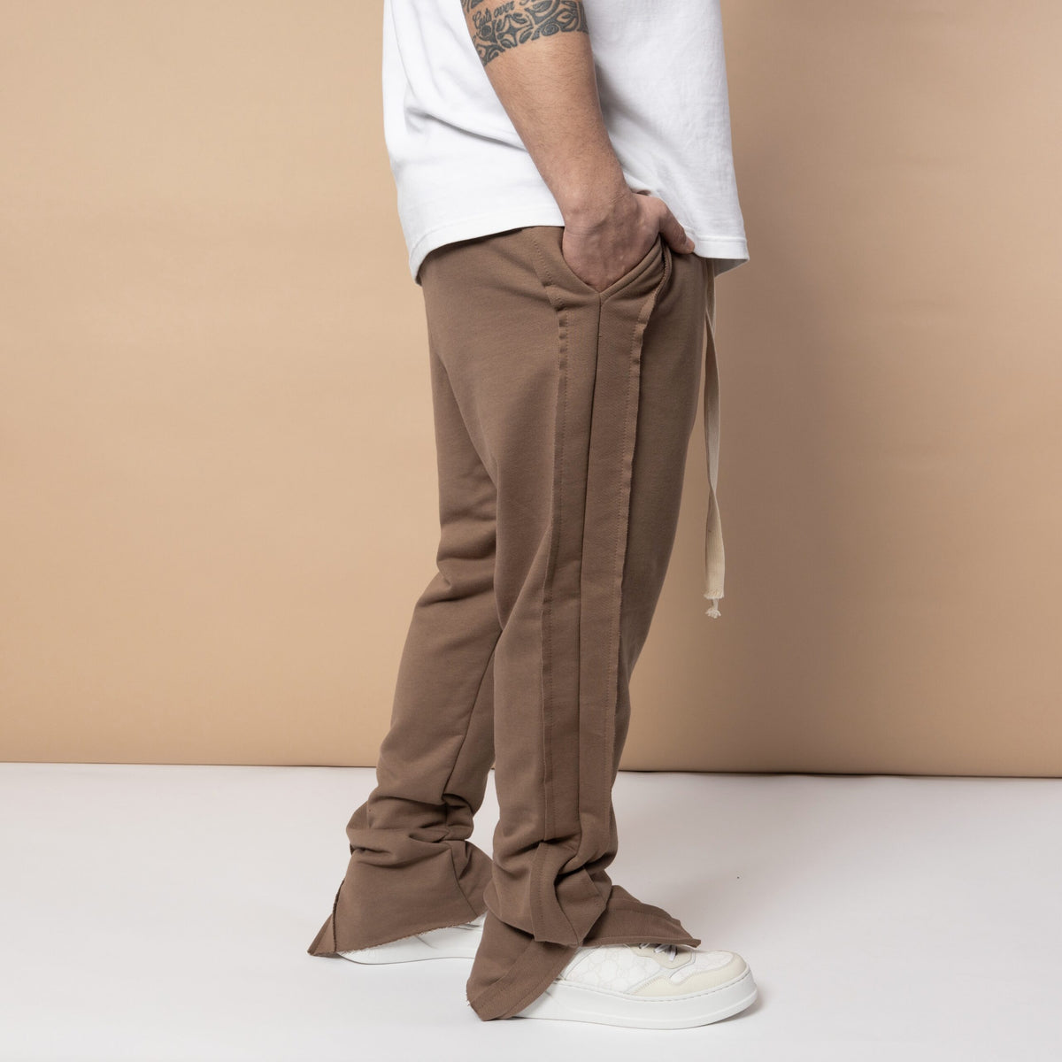 Pantaloni Brooklyn Maro Deschis