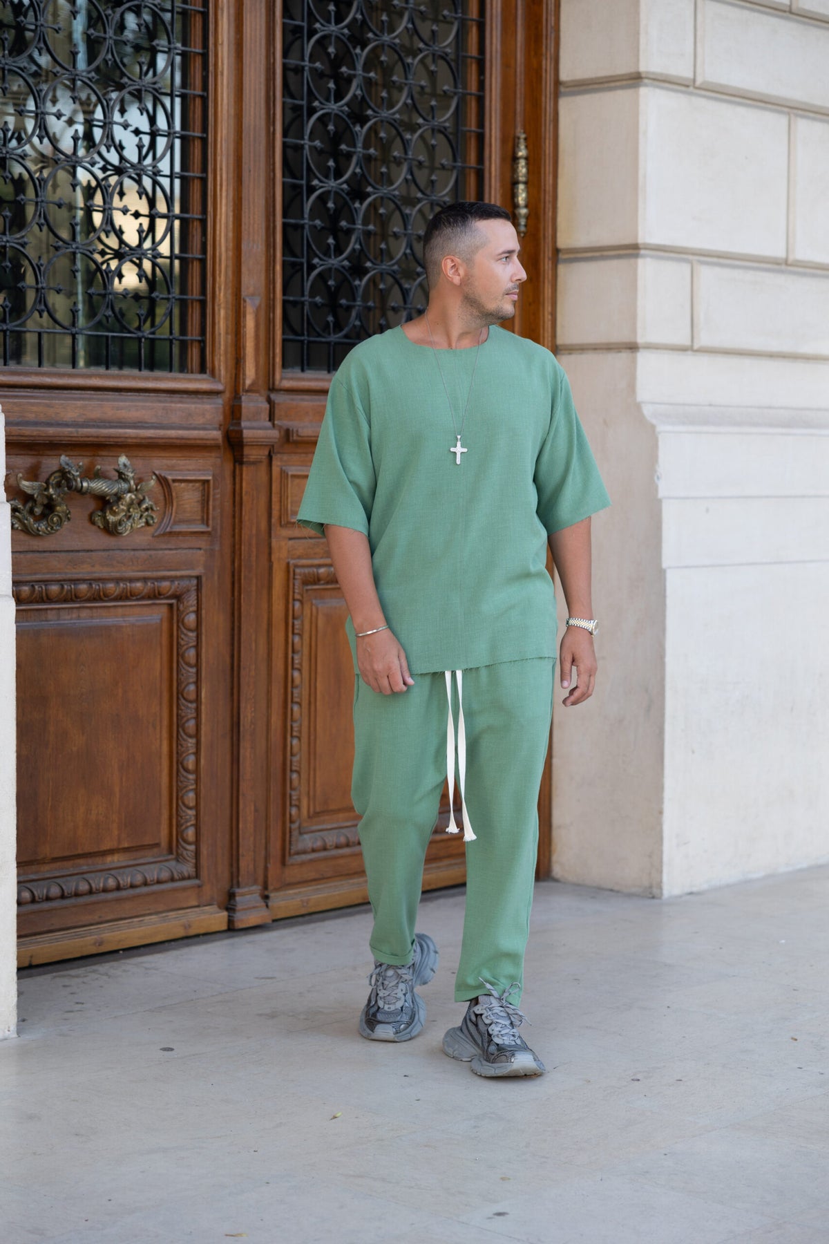 Set in Mykonos Olive