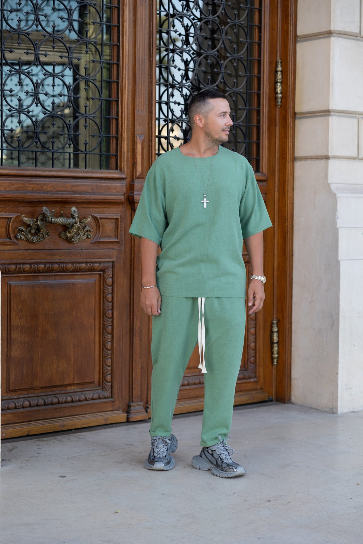 Set in Mykonos Olive